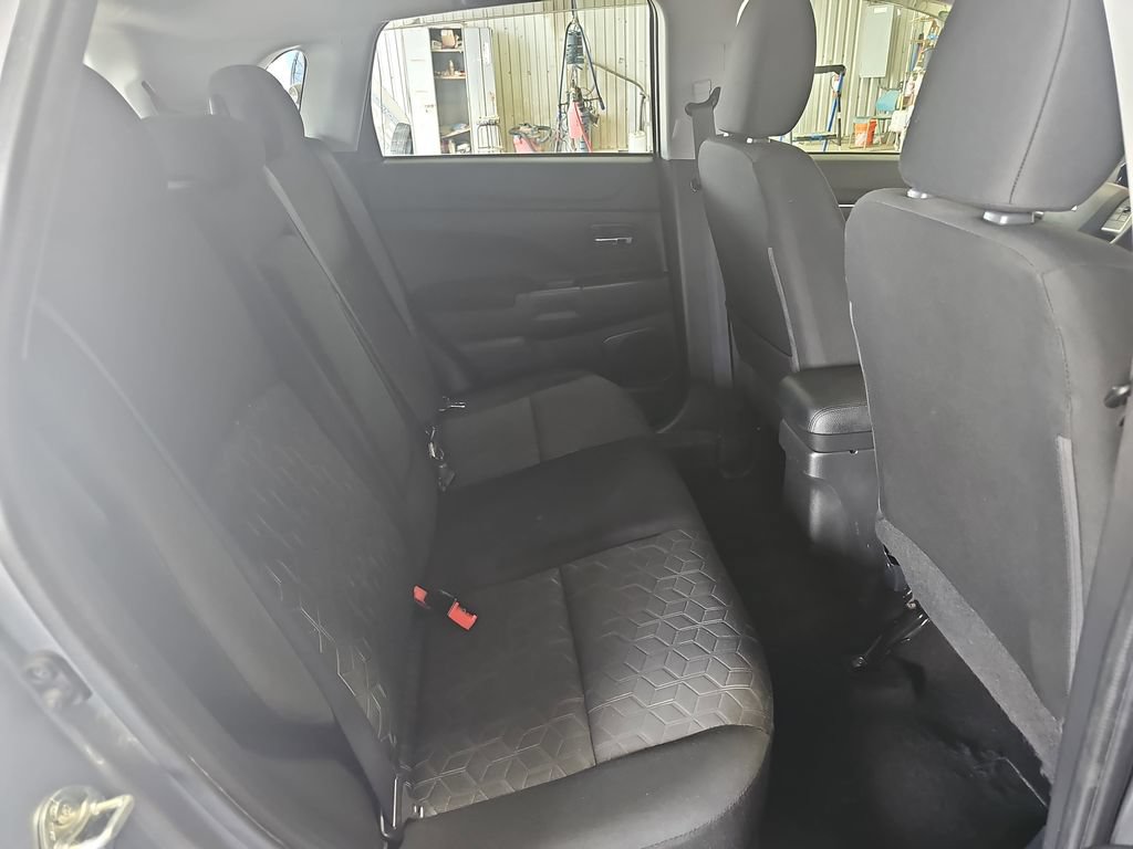 Used 2024 Mitsubishi Outlander Sport ES AWD/4WD image 11