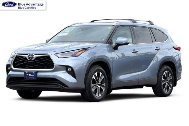 Used 2022 Toyota Highlander XLE image 7
