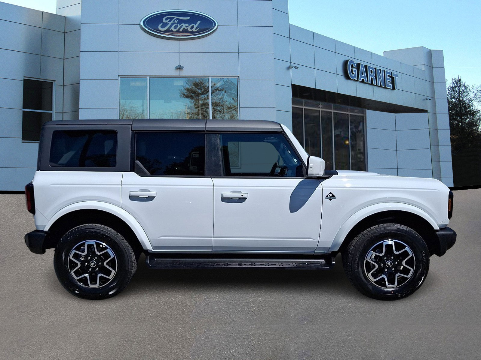 Certified 2025 Ford Bronco Outer Banks AWD/4WD image 10