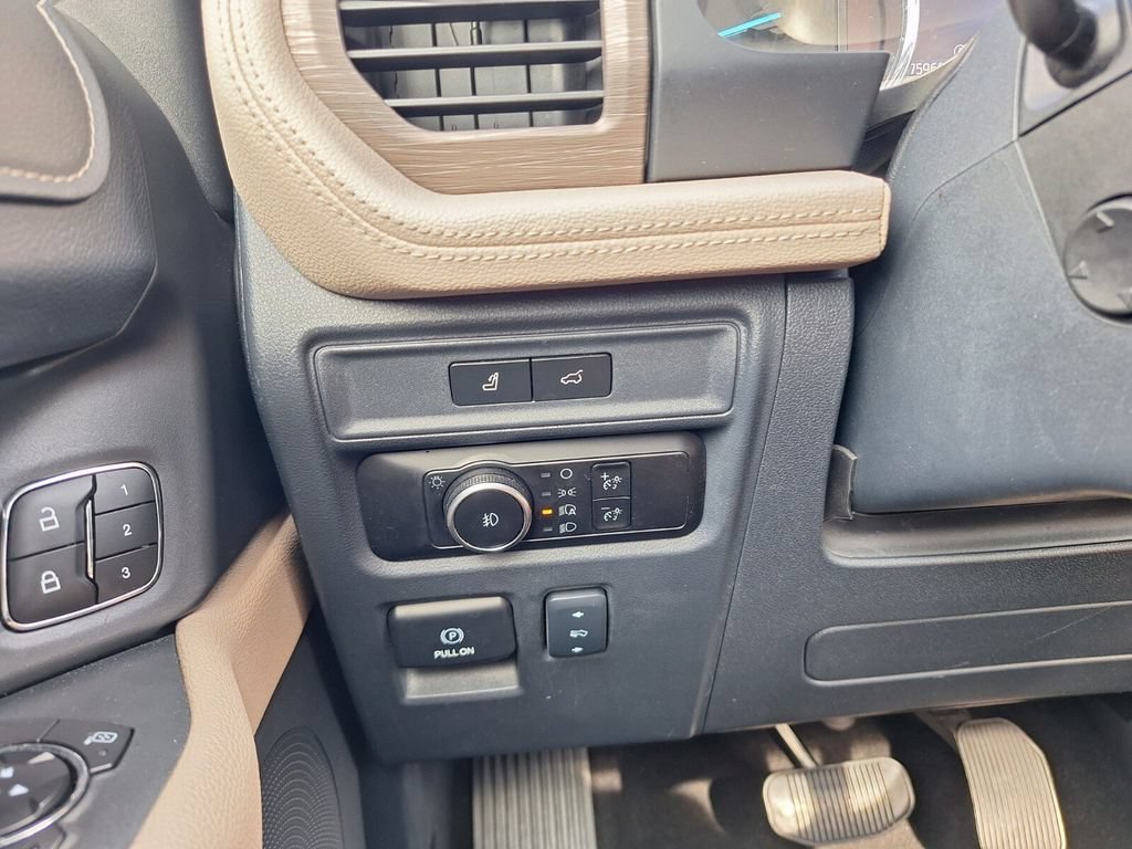 Certified 2024 Ford Expedition Max Limited RWD image 20