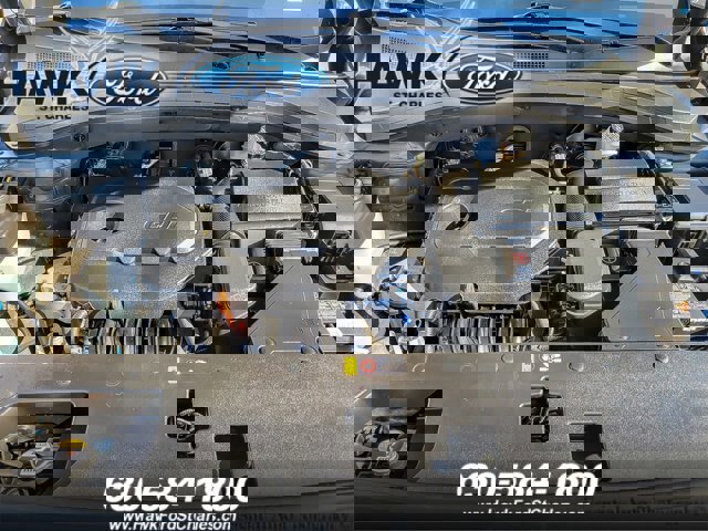 Used 2020 Hyundai Santa Fe SE image 23