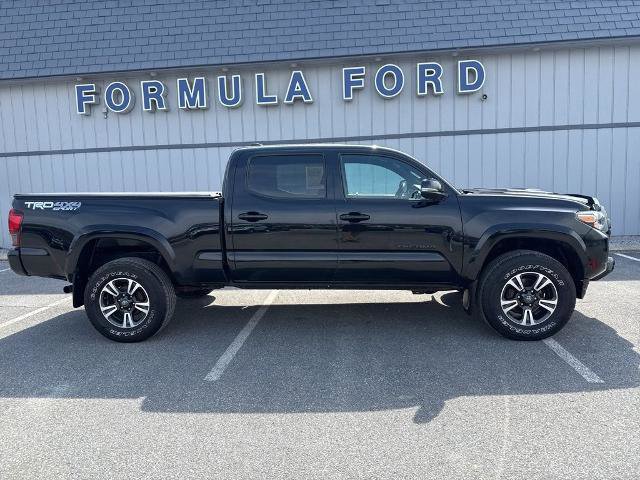 Used 2019 Toyota Tacoma TRD Sport w/ Technology Package AWD/4WD image 6