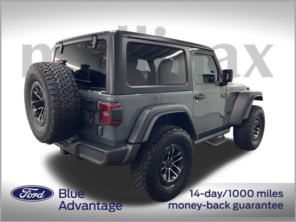 Used 2025 Jeep Wrangler Sport image 5