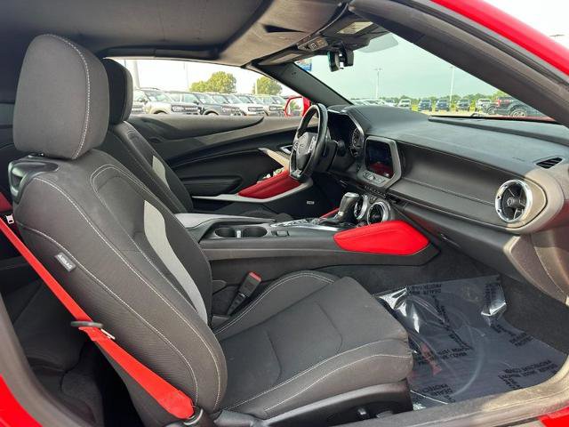 Used 2023 Chevrolet Camaro LT w/ RS Package image 10