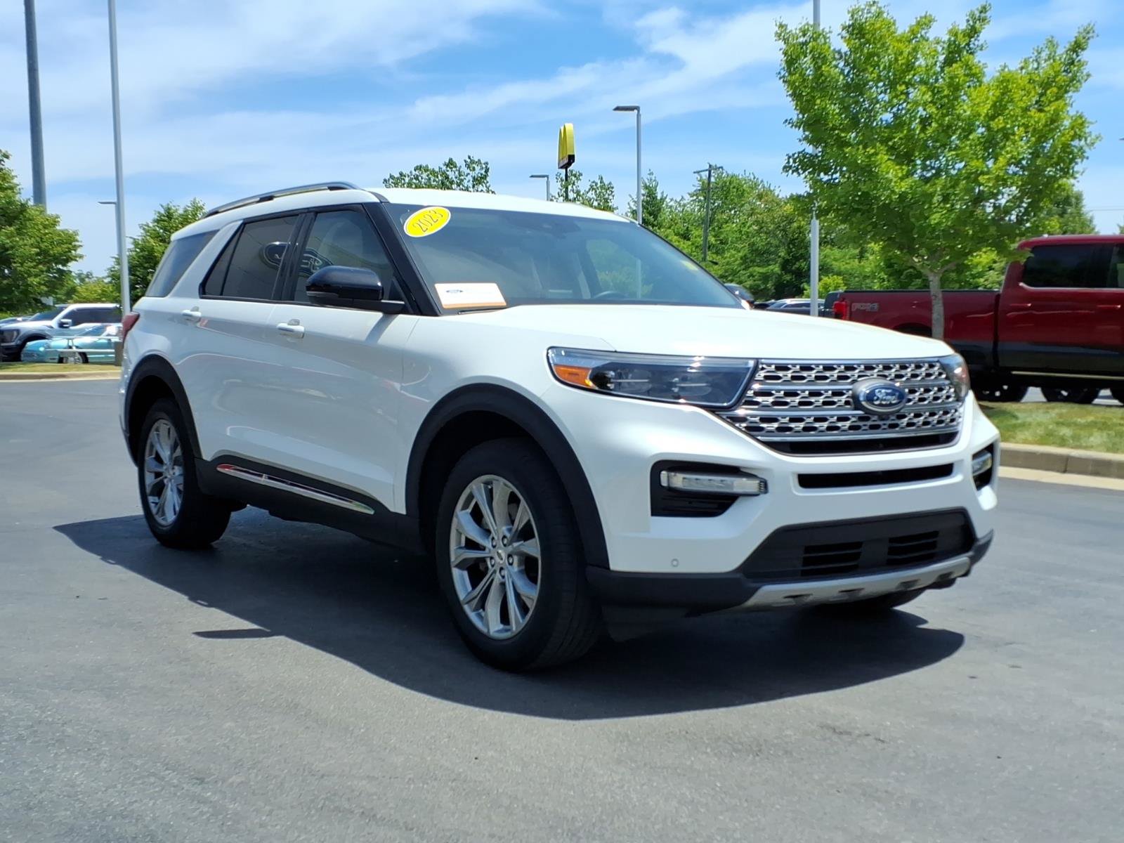 Certified 2023 Ford Explorer Limited w/ Limited Technology Package AWD/4WD image 3