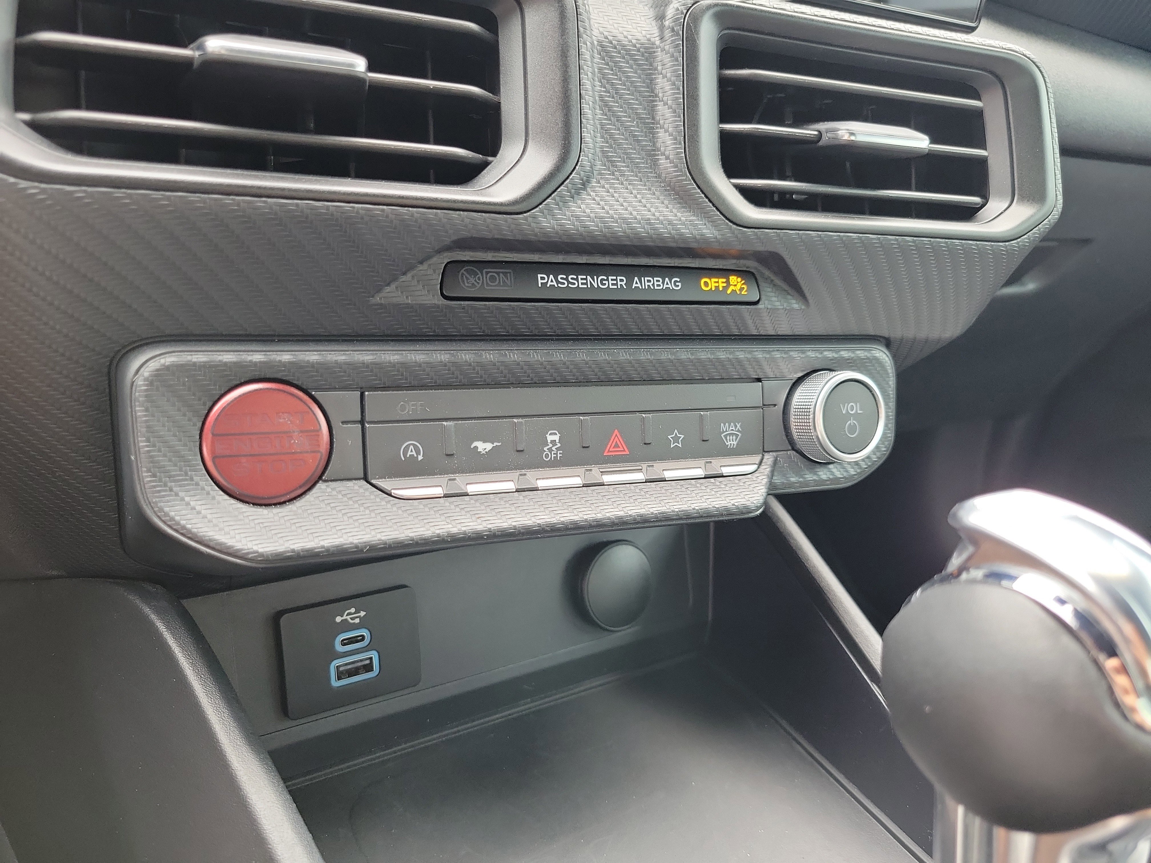 Certified 2024 Ford Mustang Coupe RWD image 29