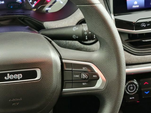 Used 2022 Jeep Compass Sport image 29