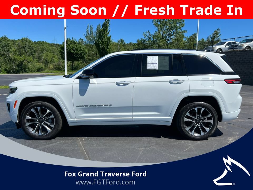 Used 2023 Jeep Grand Cherokee Overland w/ Luxury Tech Group IV AWD/4WD image 43