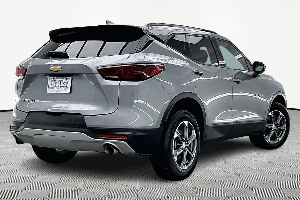 Used 2024 Chevrolet Blazer LT w/ Convenience Package image 4
