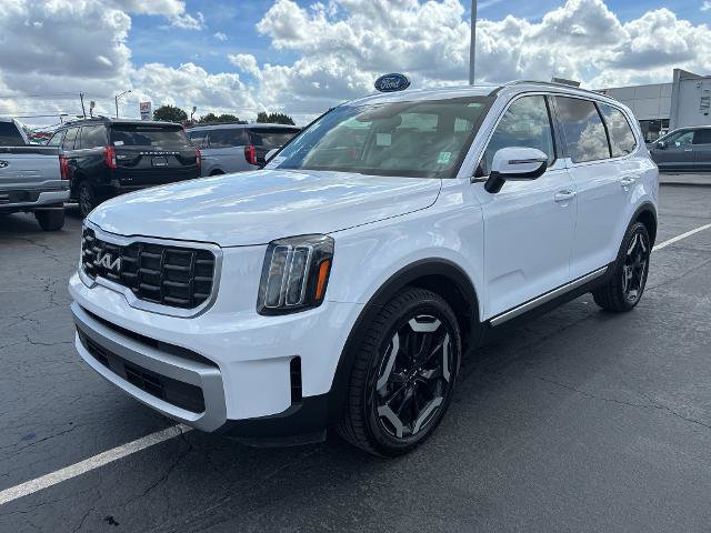 Used 2024 Kia Telluride S