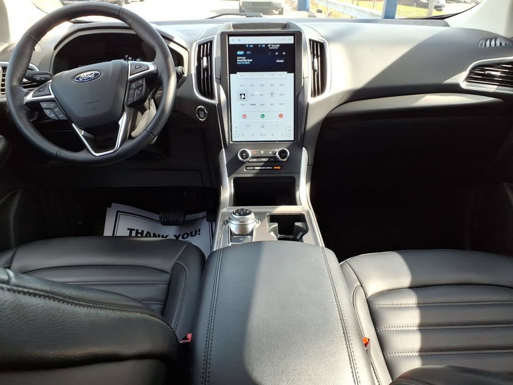 Certified 2024 Ford Edge SEL w/ Convenience Package AWD/4WD image 11