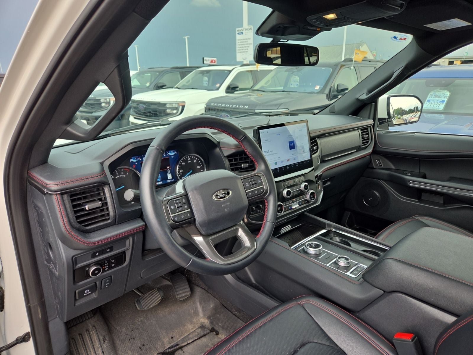 Certified 2024 Ford Expedition Limited AWD/4WD image 10