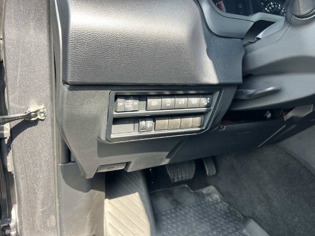 Used 2023 Toyota Tundra SR5 w/ SR5 Convenience Package AWD/4WD image 33