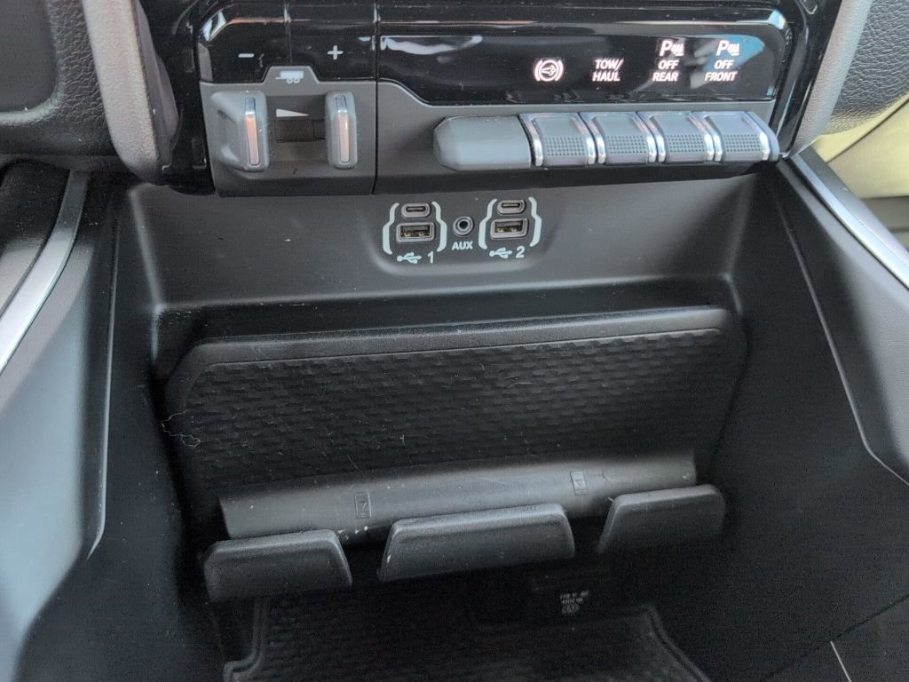 Used 2022 RAM 2500 Big Horn w/ Level C Equiment Group image 18