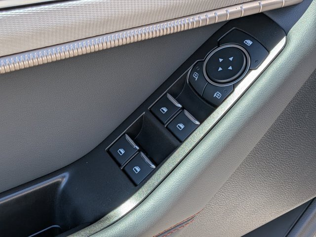 Certified 2025 Ford Explorer Active w/ Active Comfort Package AWD/4WD image 14