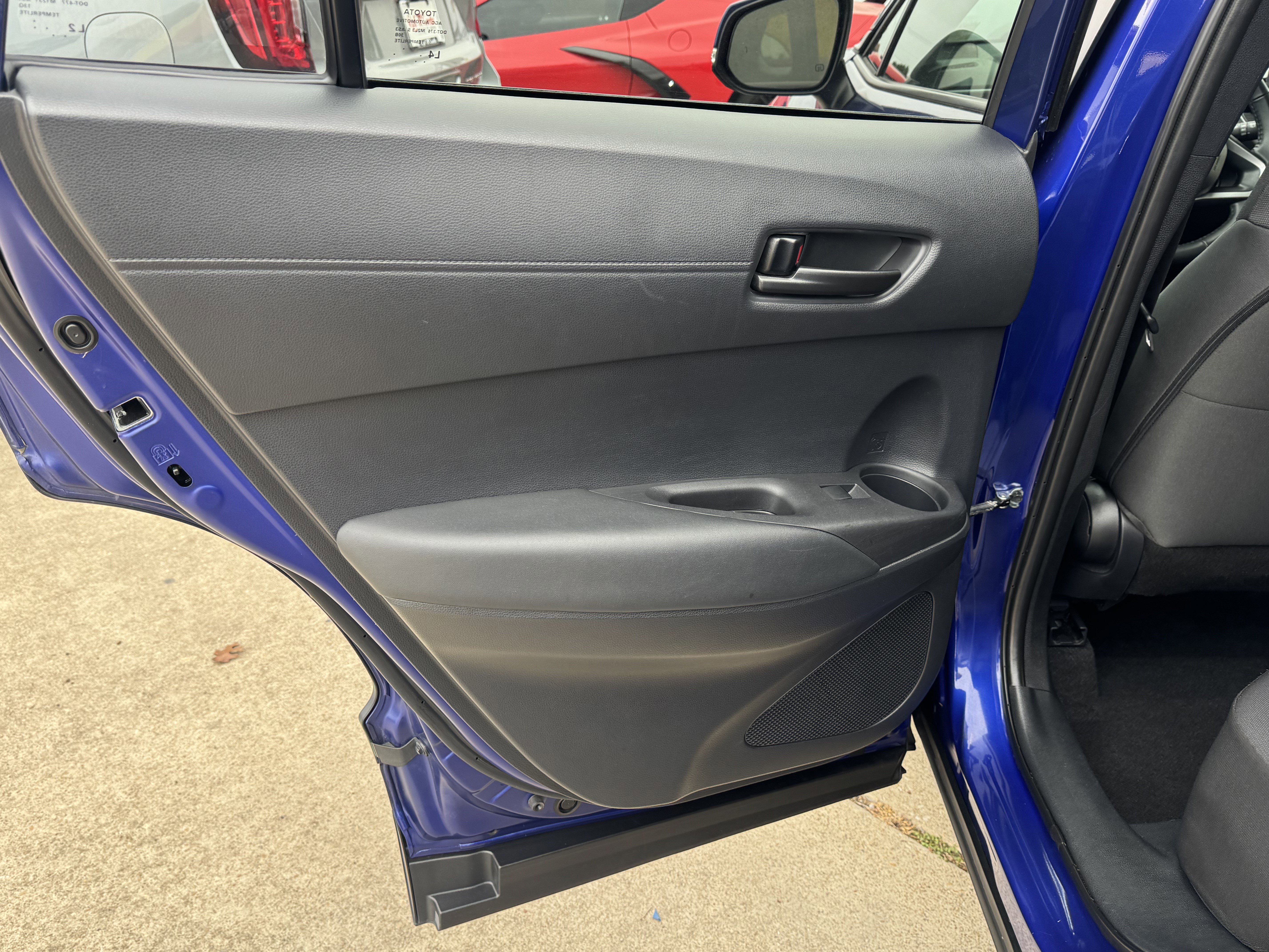 Used 2024 Toyota Corolla Cross LE image 11