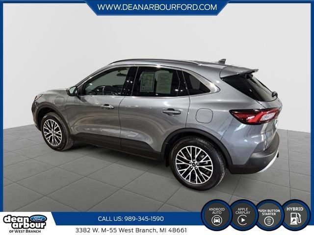 Certified 2025 Ford Escape SE w/ Class II Trailer Tow Package FWD image 4