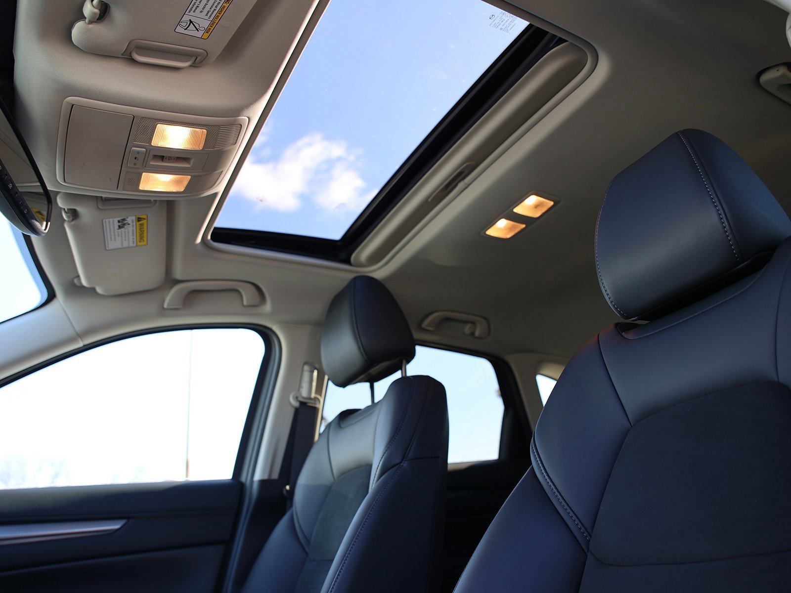 Used 2019 MAZDA CX-5 Touring image 18