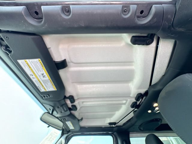 Used 2020 Jeep Wrangler Sport AWD/4WD image 22