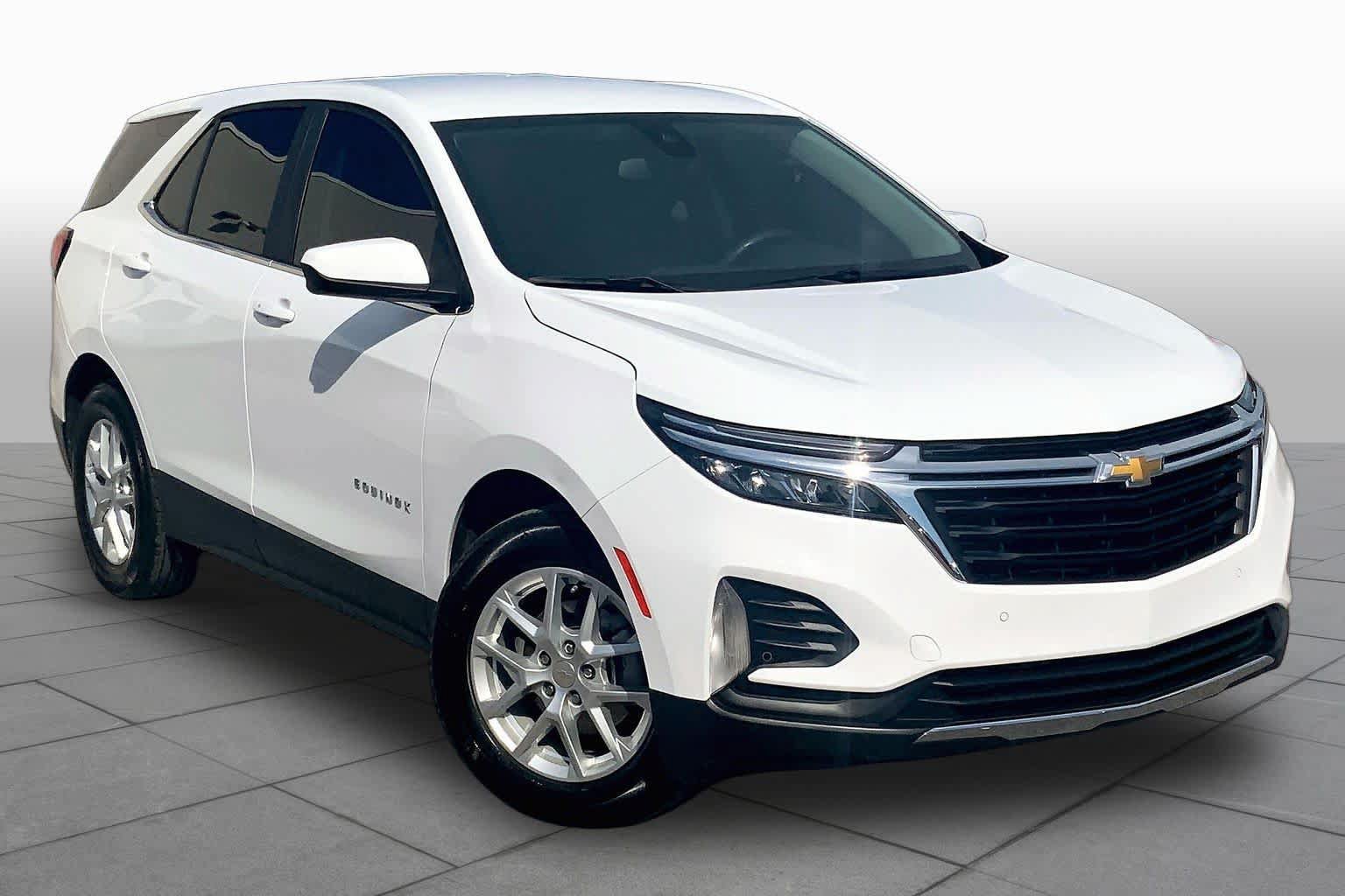 Used 2024 Chevrolet Equinox LT FWD image 3