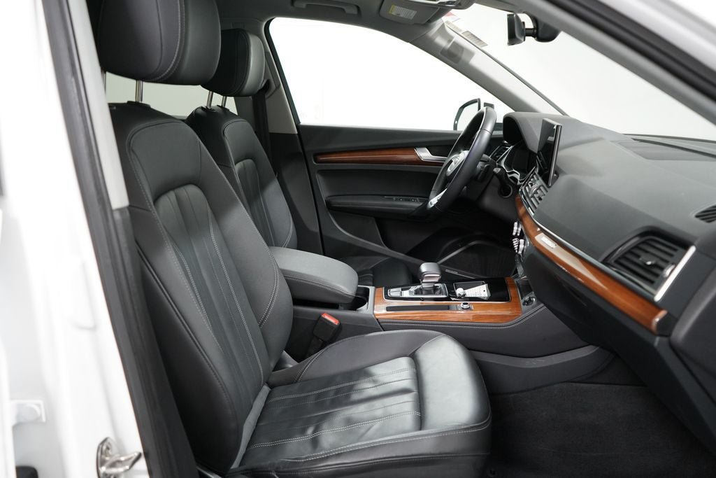 Used 2023 Audi Q5 2.0T Premium Plus AWD/4WD image 32