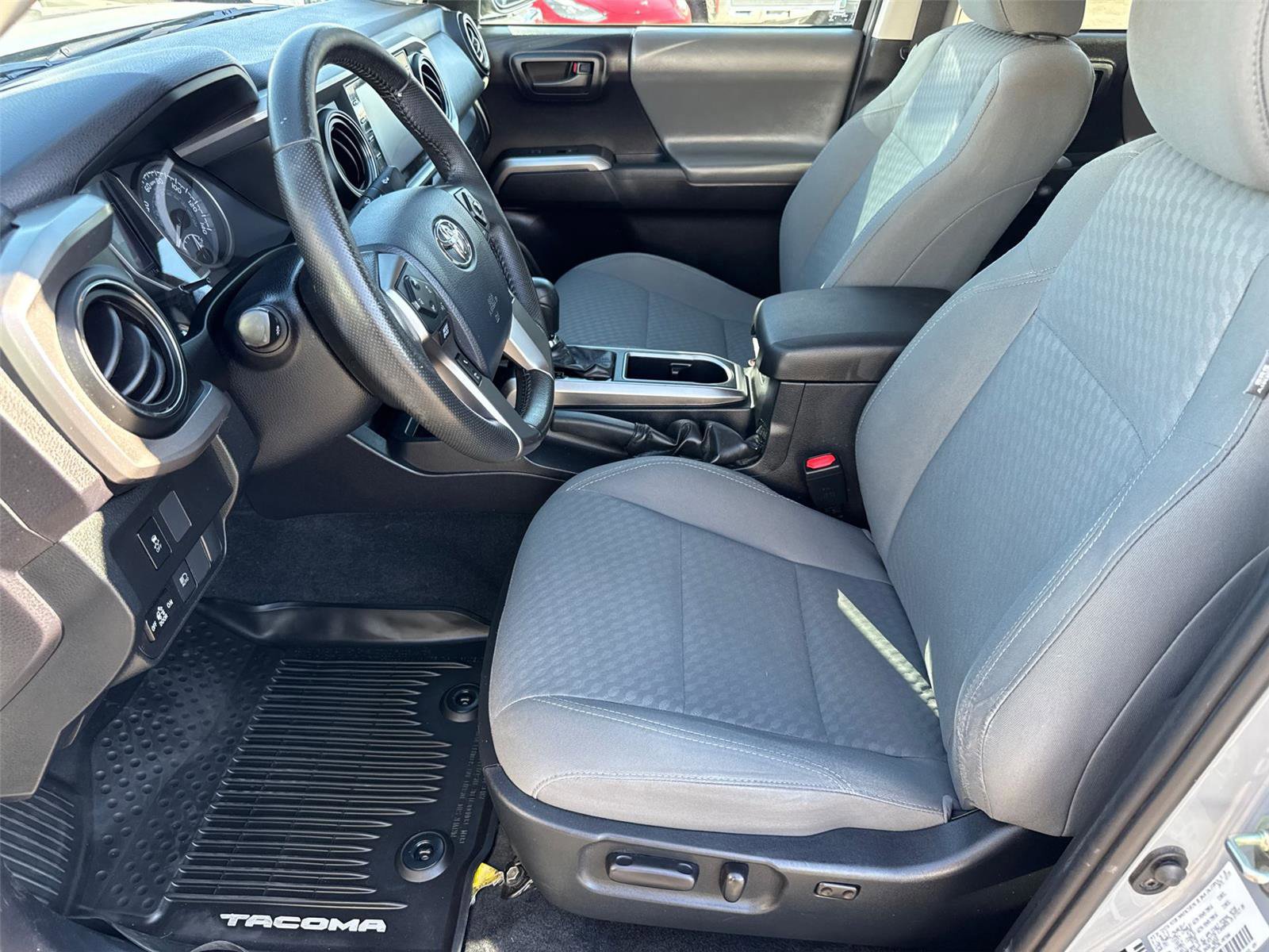 Used 2020 Toyota Tacoma SR5 image 26