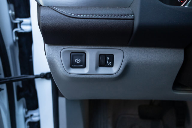 Used 2022 GMC Acadia SLE image 14