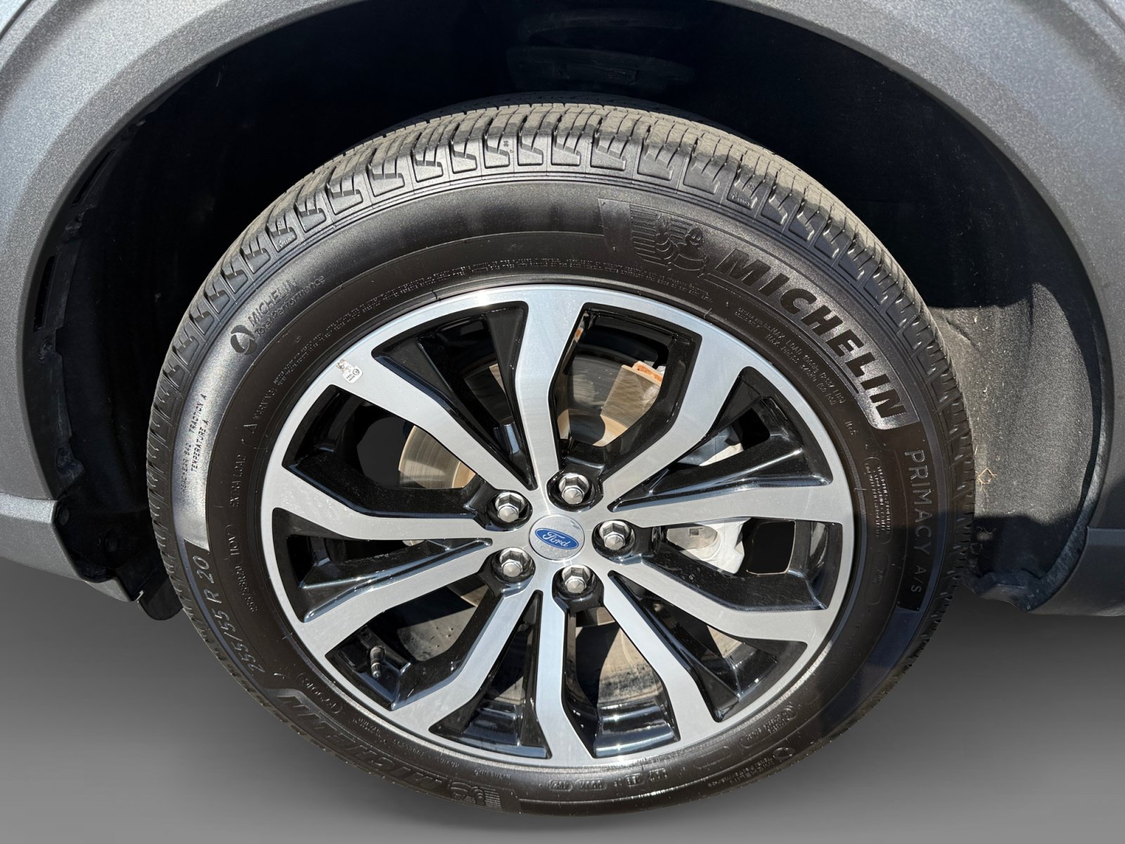 Certified 2025 Ford Explorer ST-Line AWD/4WD image 9