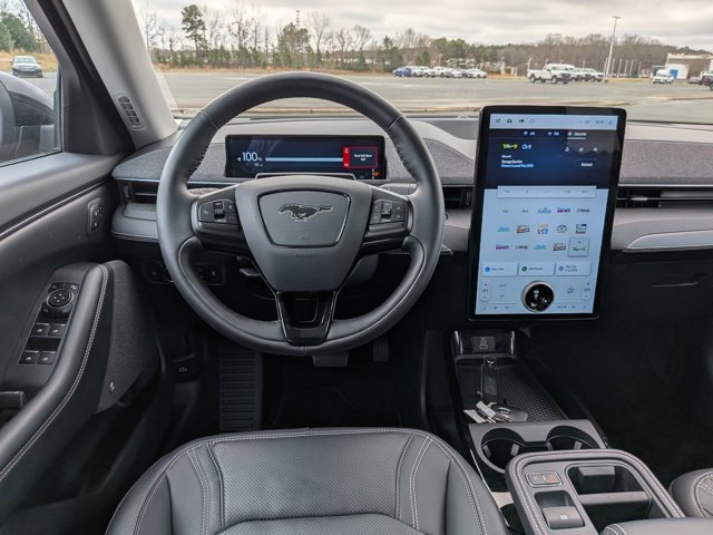 Certified 2025 Ford Mustang Mach-E Premium image 28