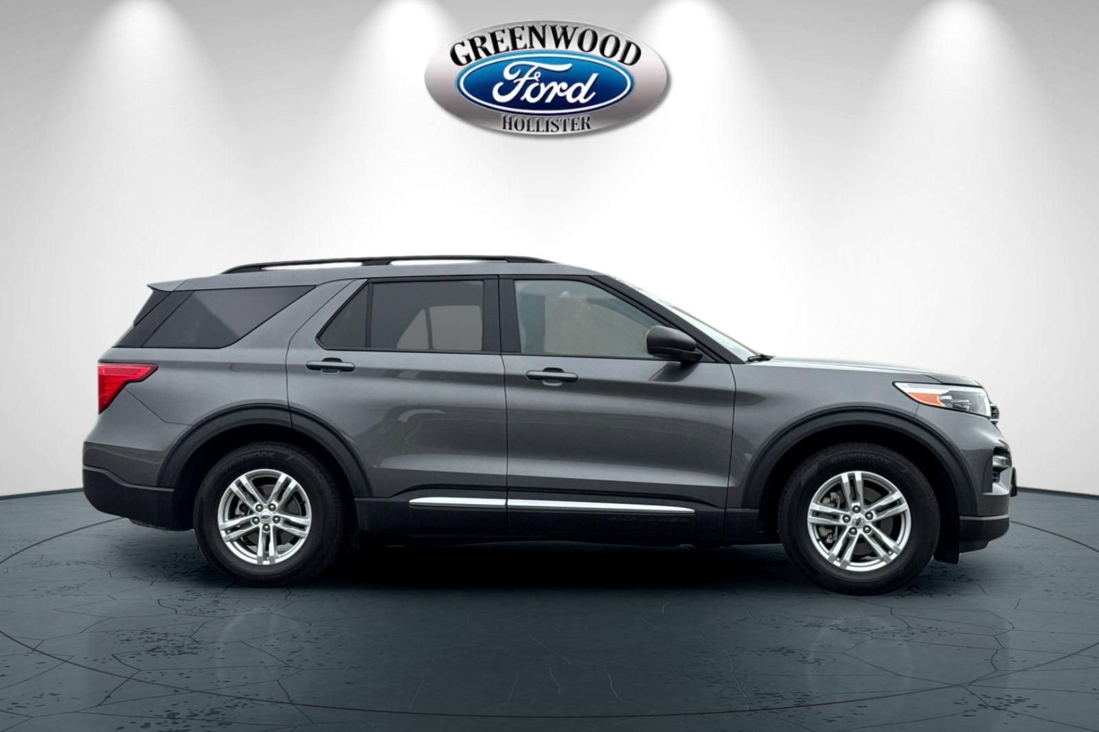 Certified 2023 Ford Explorer XLT w/ Equipment Group 202A image 3