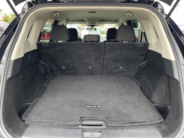 Used 2024 Nissan Rogue S AWD/4WD image 34