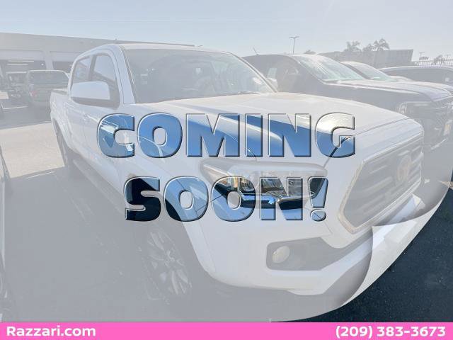Used 2018 Toyota Tacoma SR5 w/ SR5 Appearance Package (SM) RWD image 1