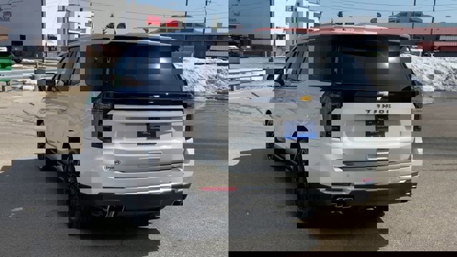 Used 2025 Chevrolet Tahoe High Country image 8