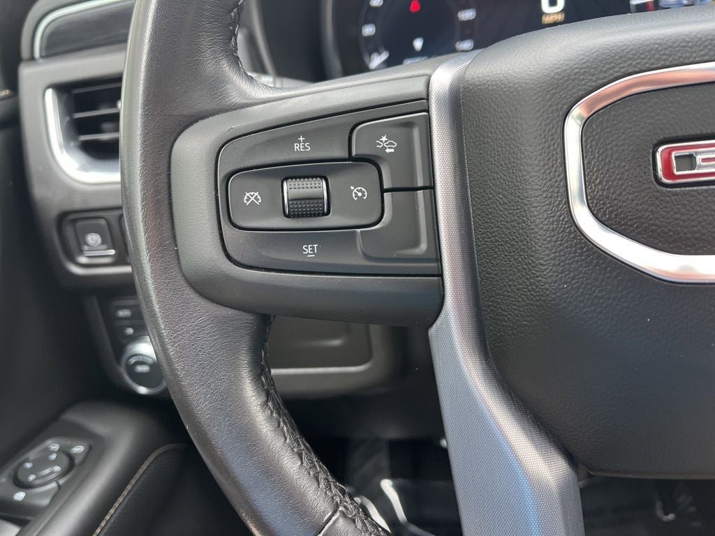 Used 2023 GMC Yukon SLT AWD/4WD image 30