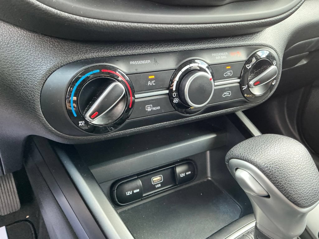 Used 2024 Kia Soul LX w/ Option Group 015 FWD image 39