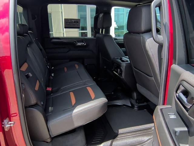 Used 2024 GMC Sierra 2500 AT4 w/ AT4 Premium Plus Package AWD/4WD image 16