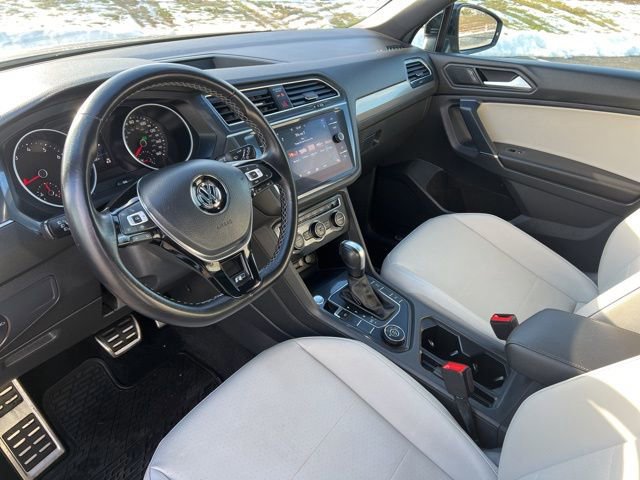 Used 2020 Volkswagen Tiguan SE R-Line image 18
