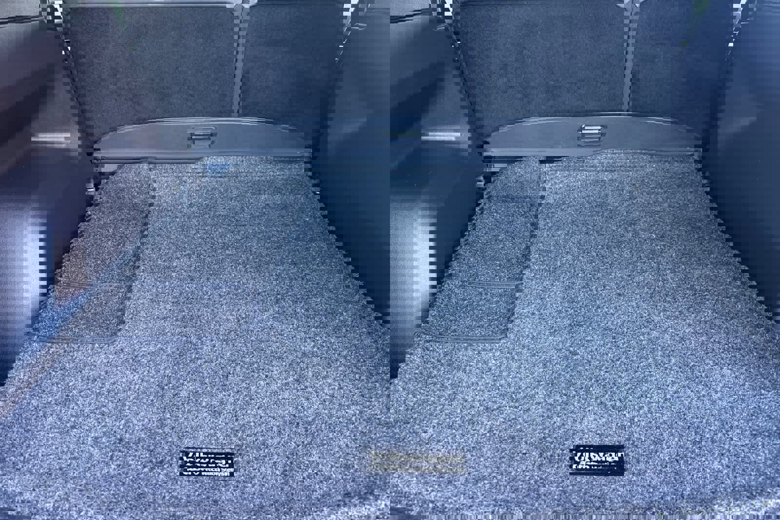 Used 2022 Volkswagen Atlas Cross Sport SEL R-Line image 15