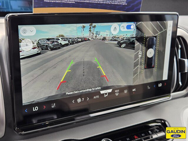Certified 2025 Ford Expedition Active AWD/4WD image 23