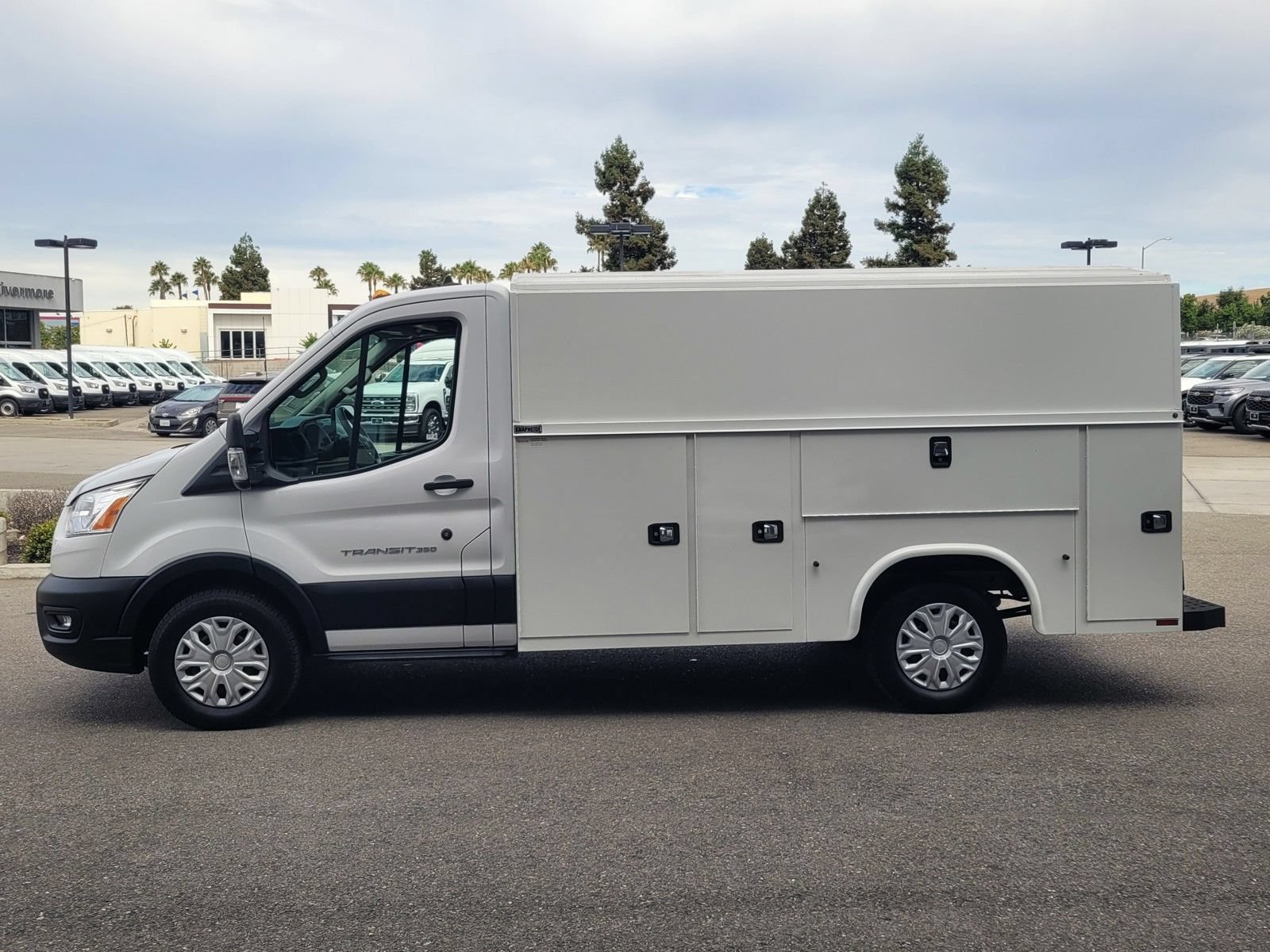 Certified 2022 Ford Transit 350 w/ Interior Upgrade Package RWD image 7