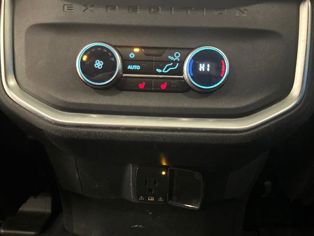 Certified 2025 Ford Expedition Max Platinum image 35