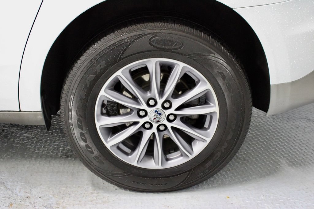 Used 2024 Buick Enclave Premium AWD/4WD image 19