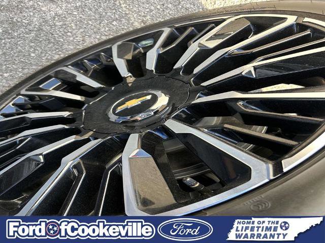 Used 2025 Chevrolet Tahoe High Country AWD/4WD image 6