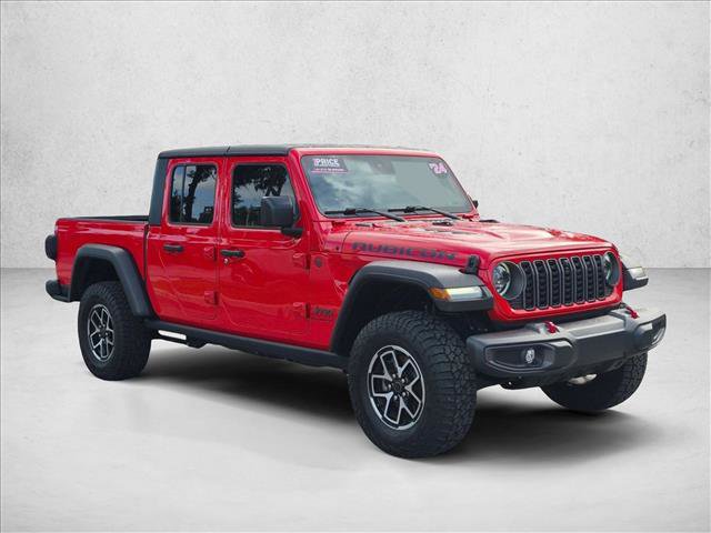 Used 2024 Jeep Gladiator Rubicon w/ Technology Group AWD/4WD image 3