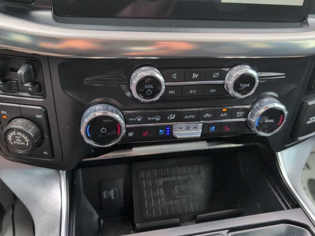 Certified 2022 Ford F150 Raptor w/ Equipment Group 801A High image 20