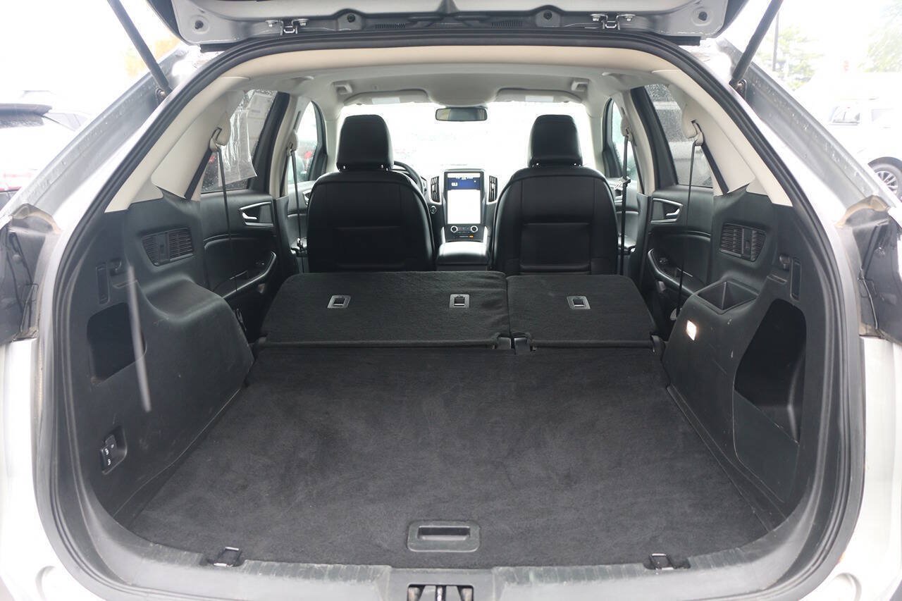 Certified 2024 Ford Edge SEL AWD/4WD image 10