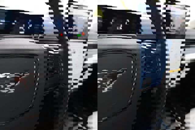 Certified 2025 Ford Mustang Mach-E Premium image 18