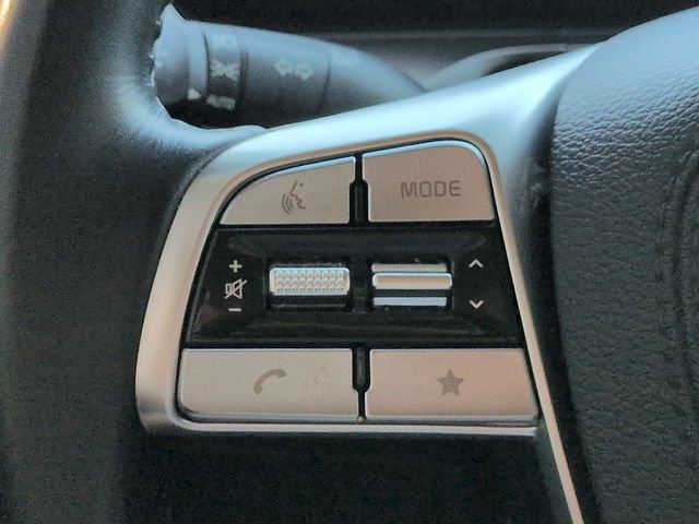 Used 2025 Kia Telluride LX FWD image 23