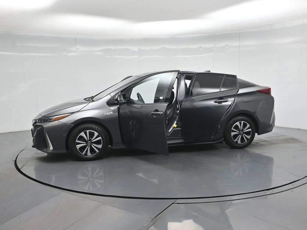 Used 2018 Toyota Prius Prime Plus image 50