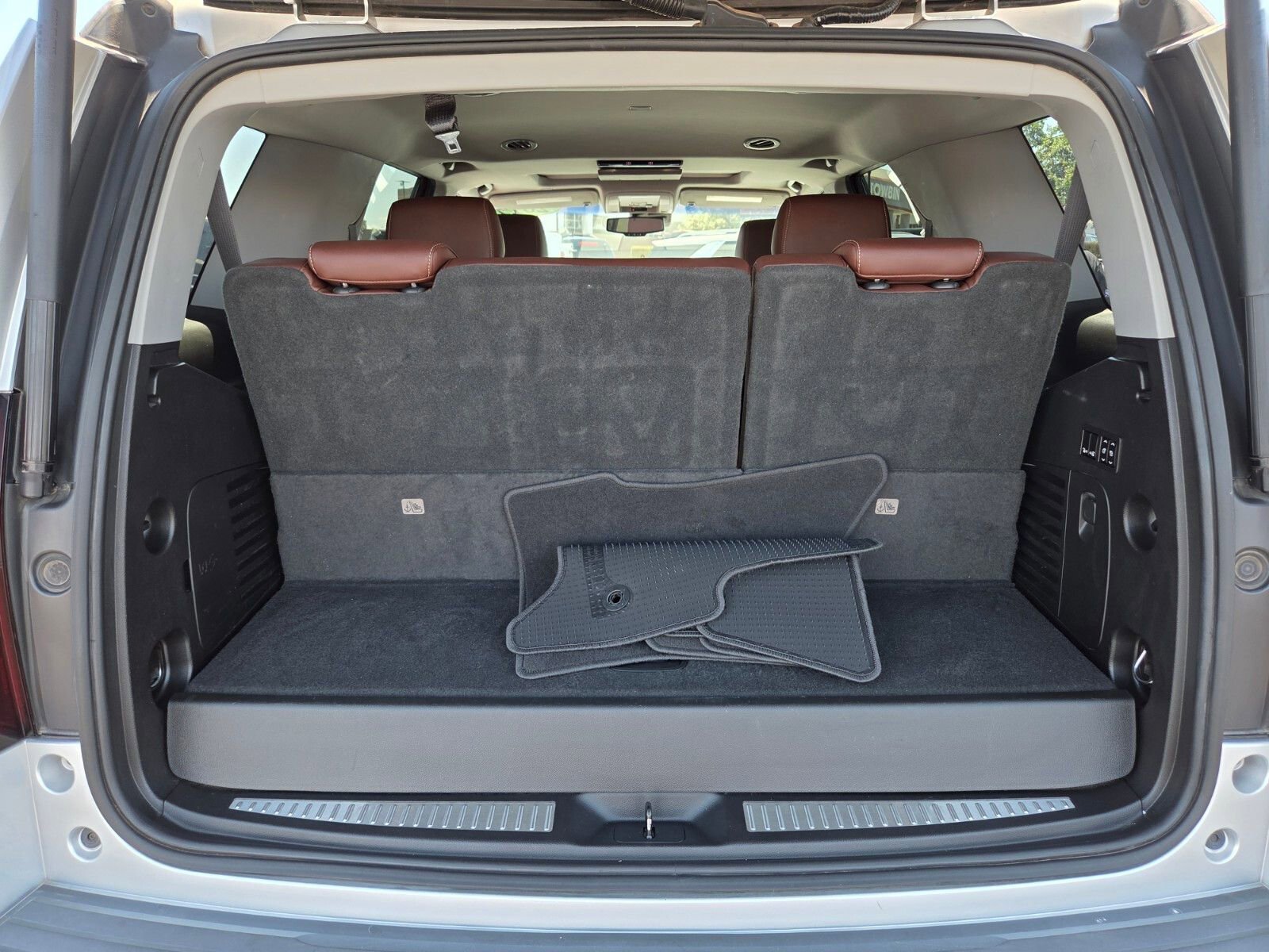 Used 2019 Chevrolet Tahoe Premier w/ Premier Plus Edition RWD image 15